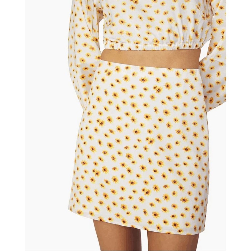 New with tags slip skirt